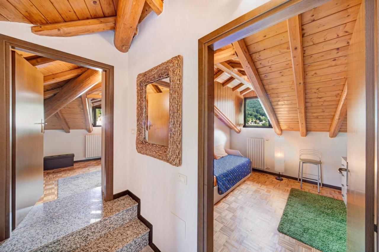 Mansarda Fra Monte E Lago Apartment Esino Lario Exterior photo