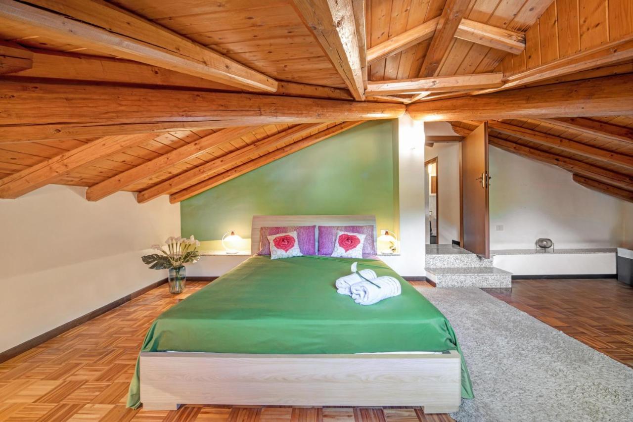 Mansarda Fra Monte E Lago Apartment Esino Lario Exterior photo