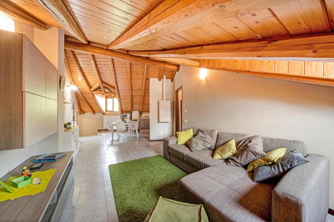 Mansarda Fra Monte E Lago Apartment Esino Lario Exterior photo